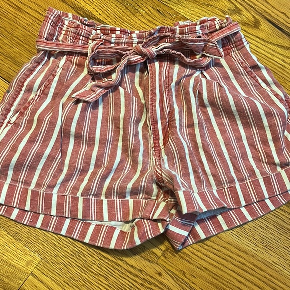 american eagle high waisted jean shorts, size 0 - Picture 2 of 7